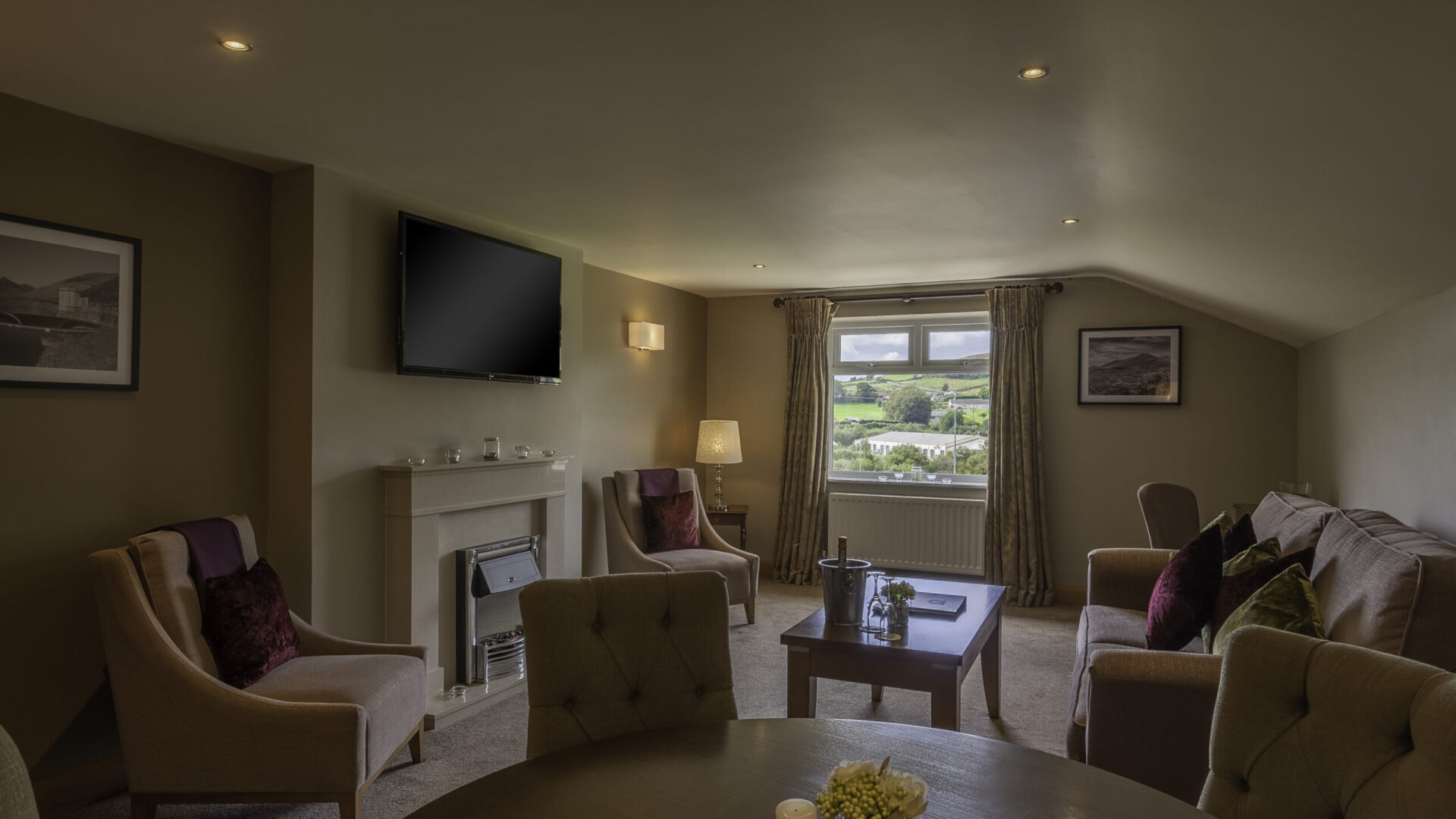 Bernish Superior Suite Living Area 1 1
