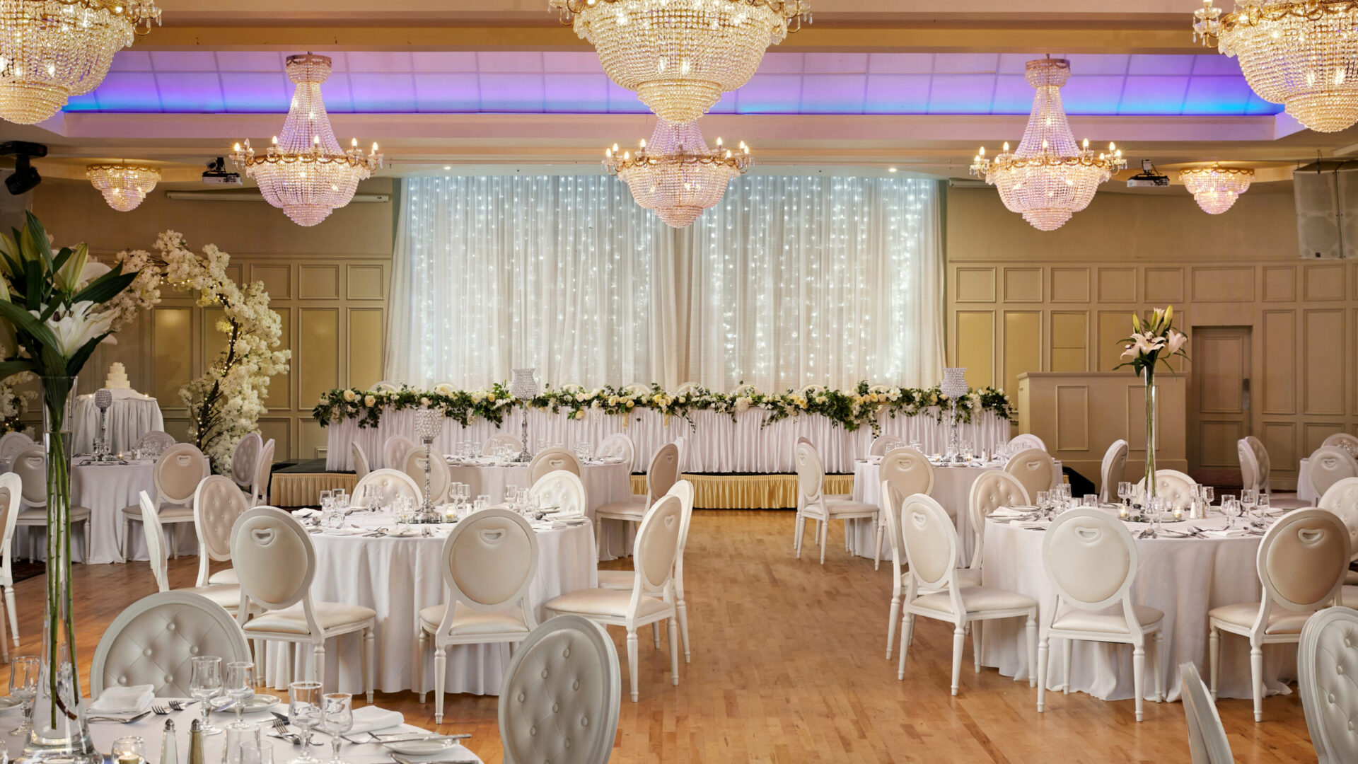 Centre Stage Laceys Suite