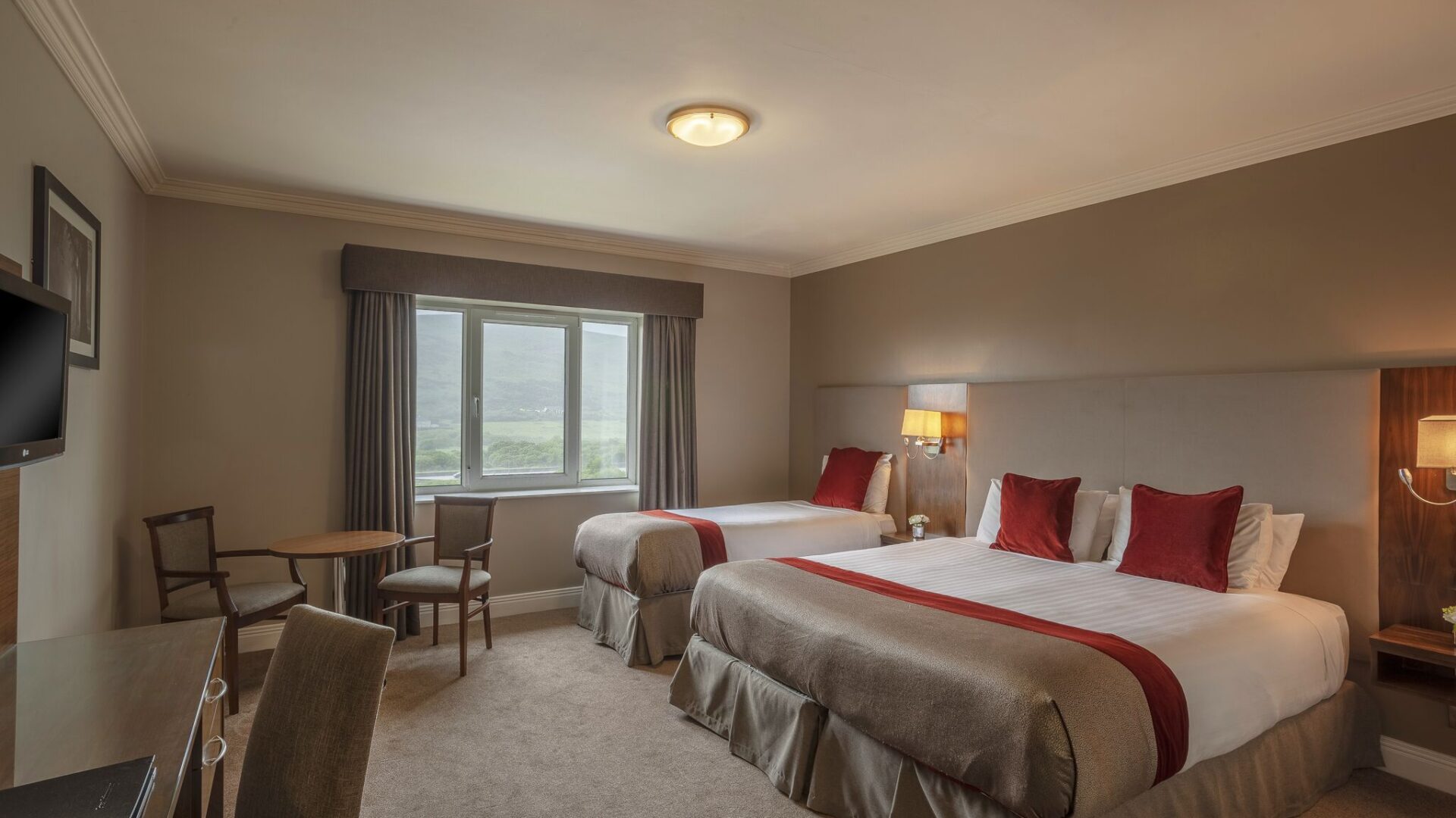 Deluxe Double Room Carrickdale Hotel