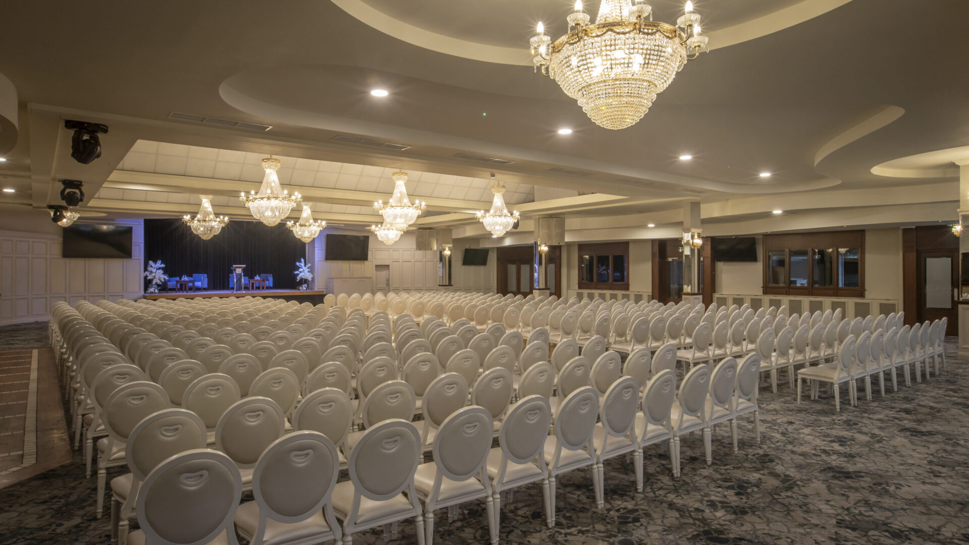 Laceys Suite Carrickdale Hotel Theatre Style 1