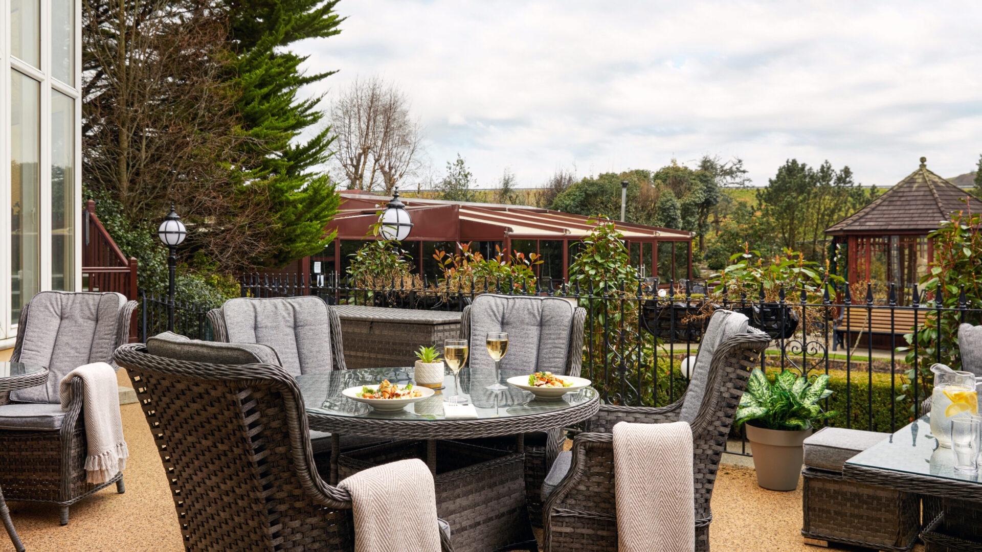 Outdoor Dining Serenity Spa