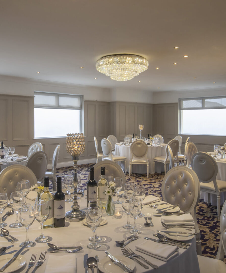 Ravensdale Suite Meal Set Up