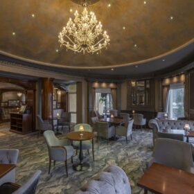 Dales Lounge