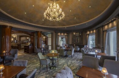 Dales Lounge
